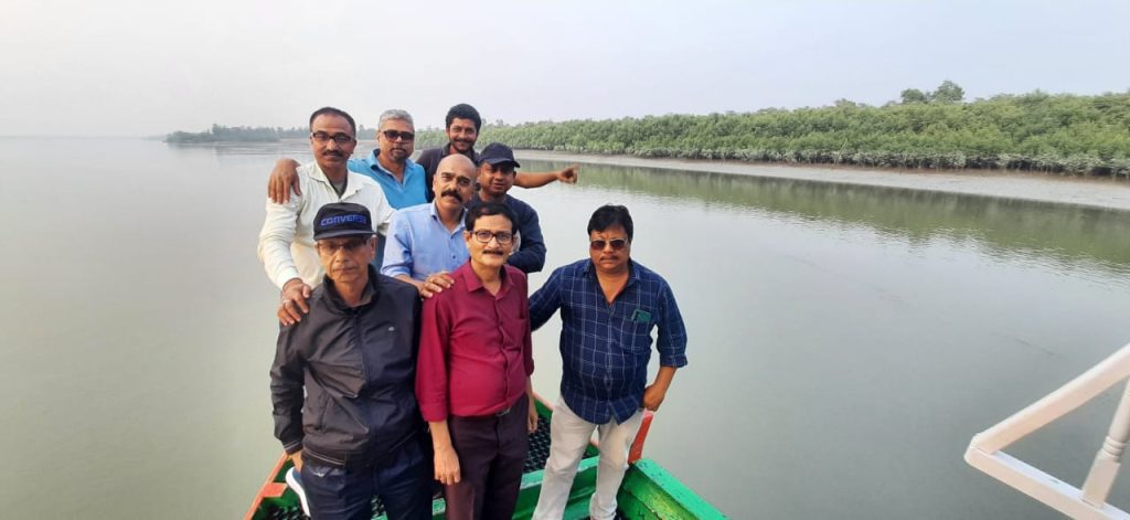 Sundarban Tourists (3)
